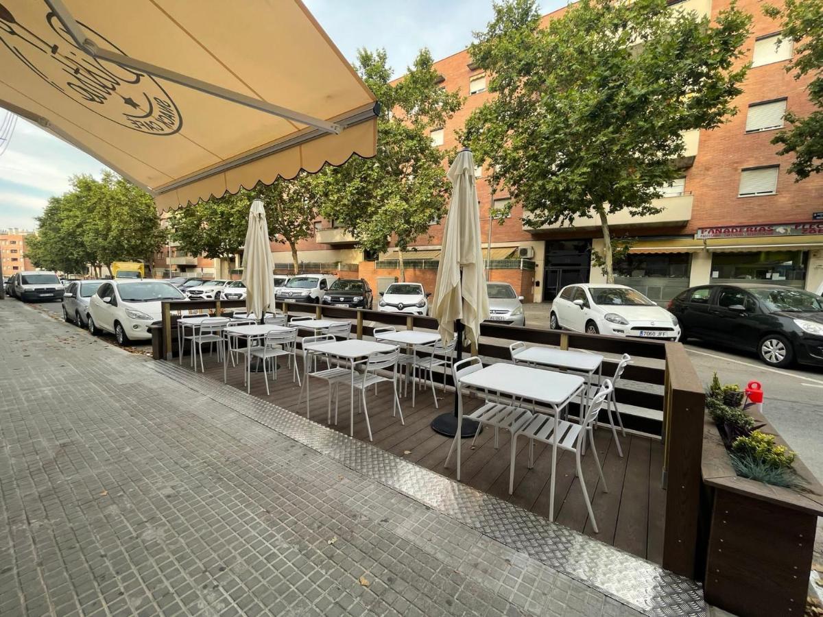 Hostal Restaurante Avenida De Madrid Terrassa Luaran gambar