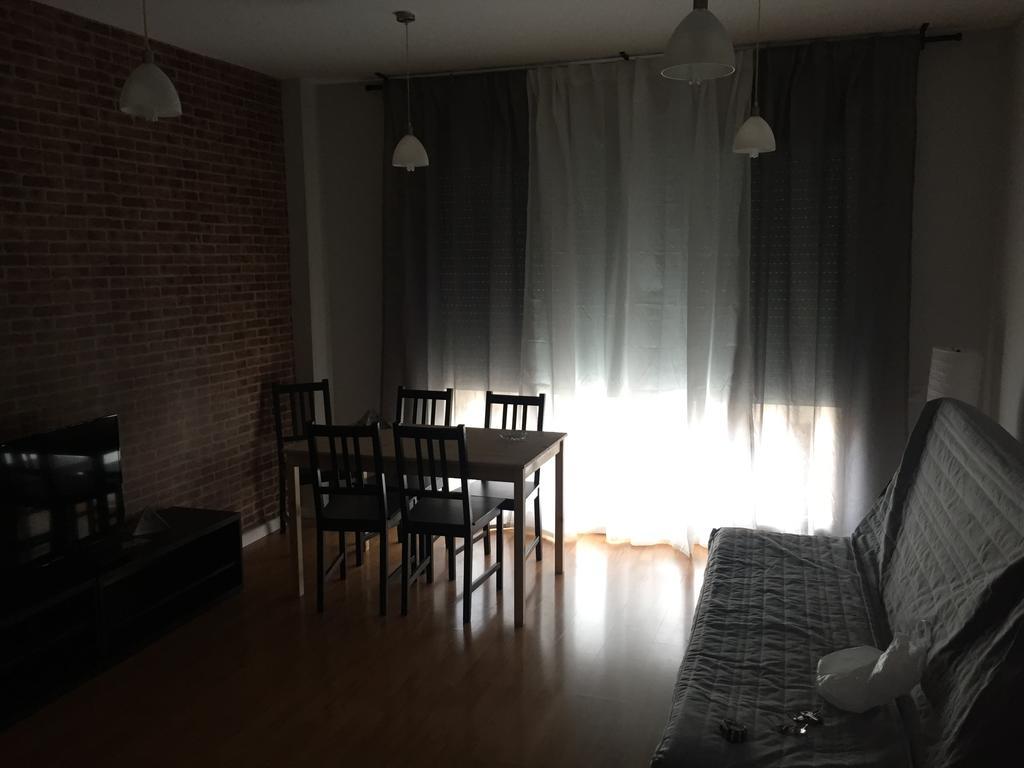 Hostal Restaurante Avenida De Madrid Terrassa Luaran gambar